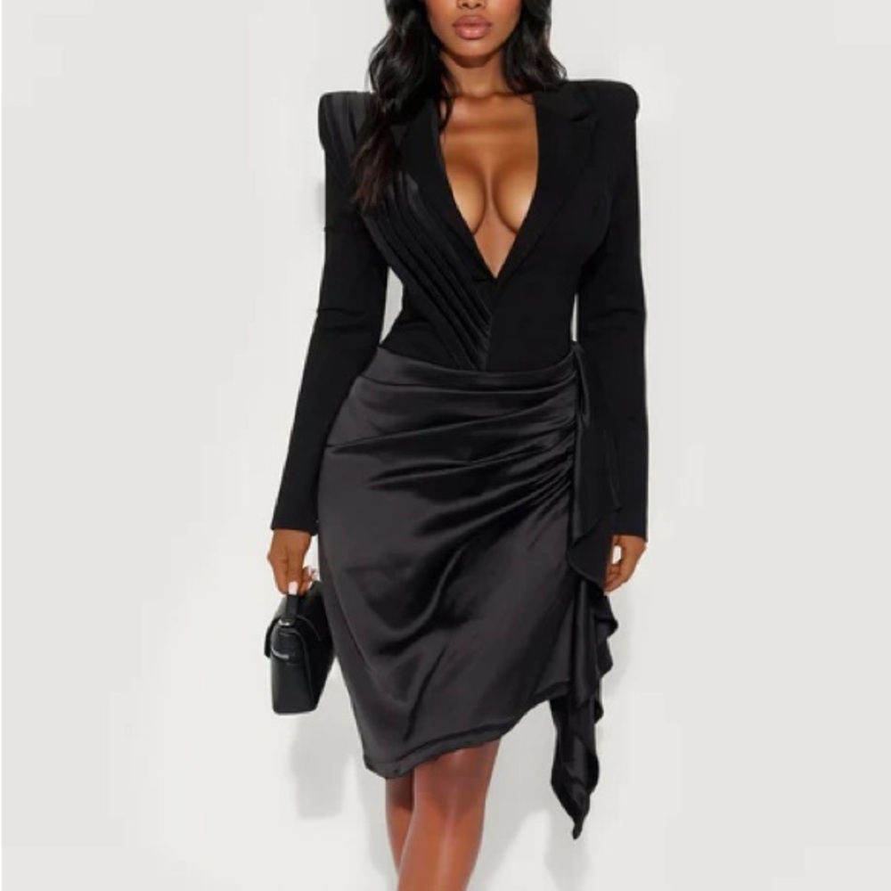 Fashion Nova NWT Large Blazer Dress